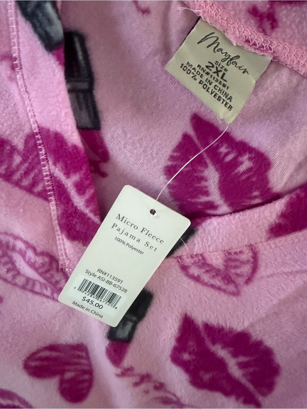 Mayfair Micro fleece Cozy lips -Print V-Neck Pajama Set - pink - Picture 5 of 7
